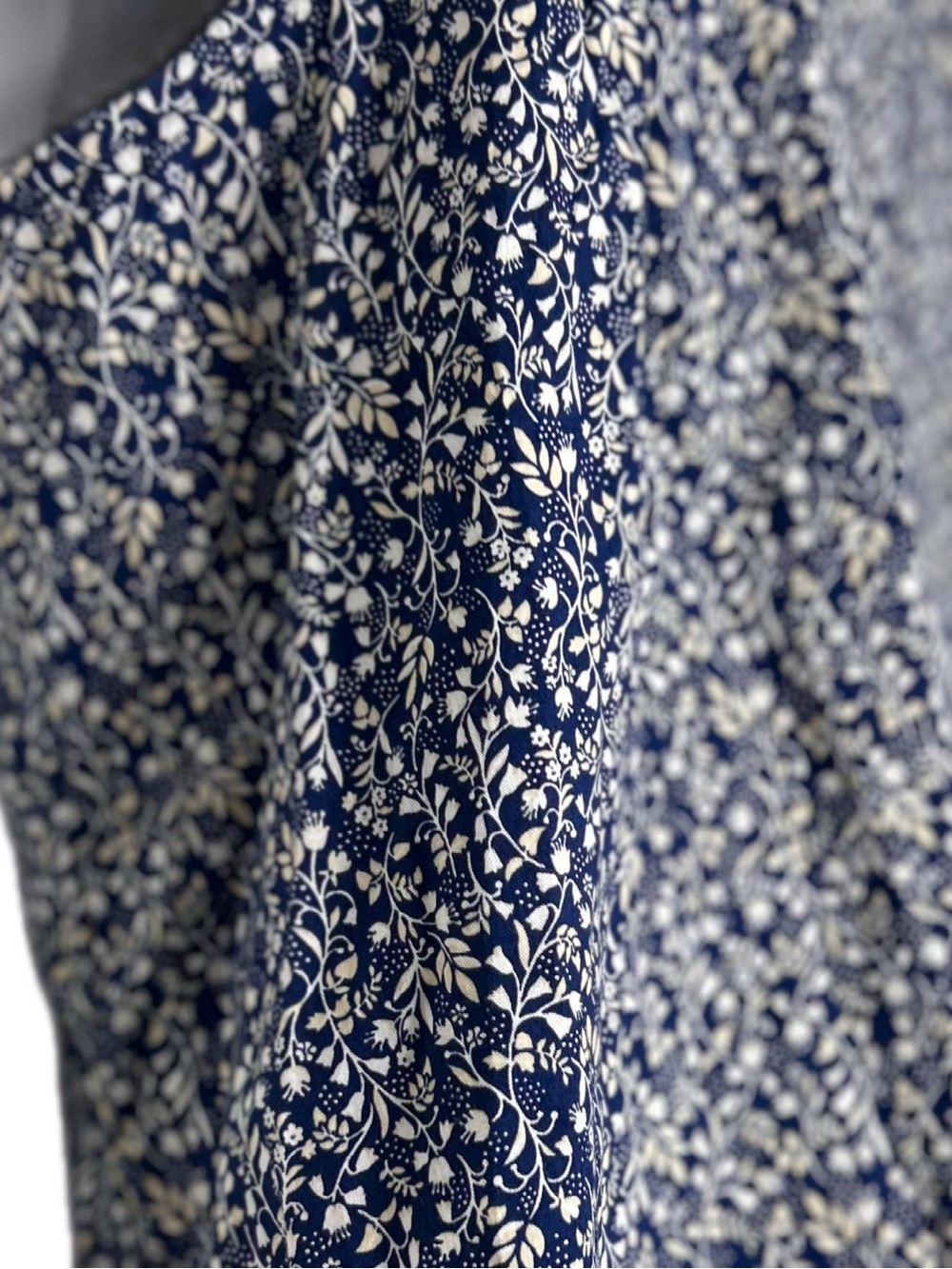 *NWT-Old Navy-Navy & White Floral Ruffle Neck Cut Out Midi Dress - Picture 6 of 12